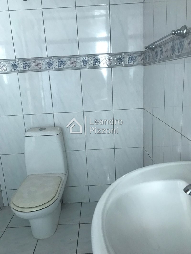 Apartamento para alugar com 2 quartos, 90m² - Foto 17