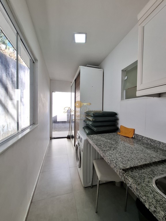 Casa de Condomínio à venda com 3 quartos, 390m² - Foto 23