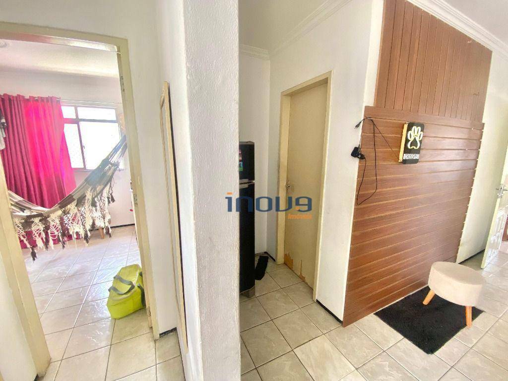 Casa à venda com 2 quartos, 51m² - Foto 8