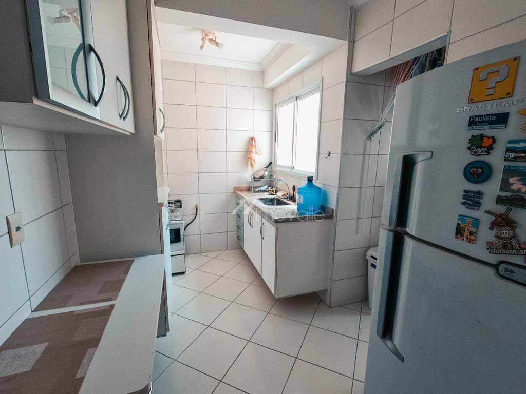 Apartamento à venda com 2 quartos, 67m² - Foto 4