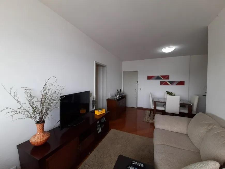 Apartamento à venda com 2 quartos, 76m² - Foto 3