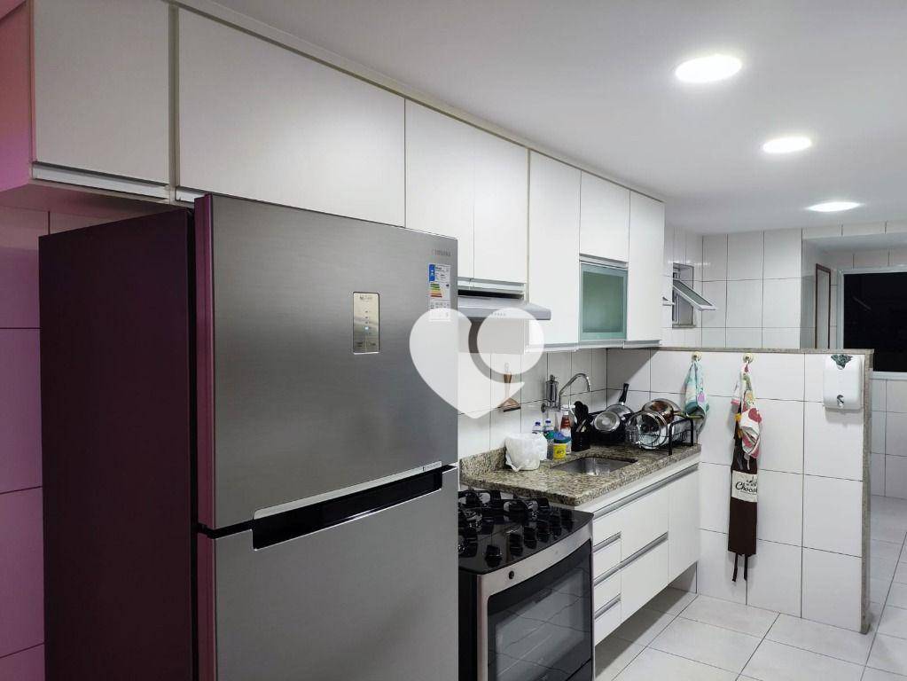 Apartamento à venda com 3 quartos, 190m² - Foto 14