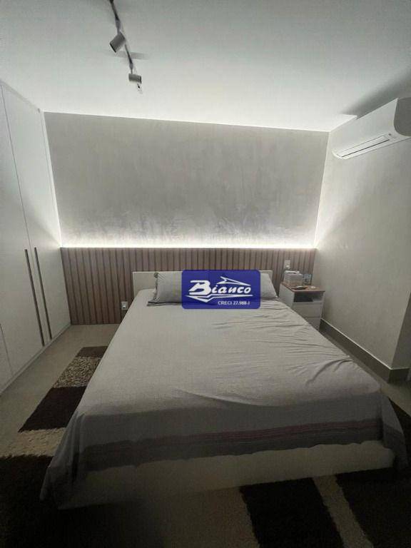 Apartamento à venda com 3 quartos, 129m² - Foto 2