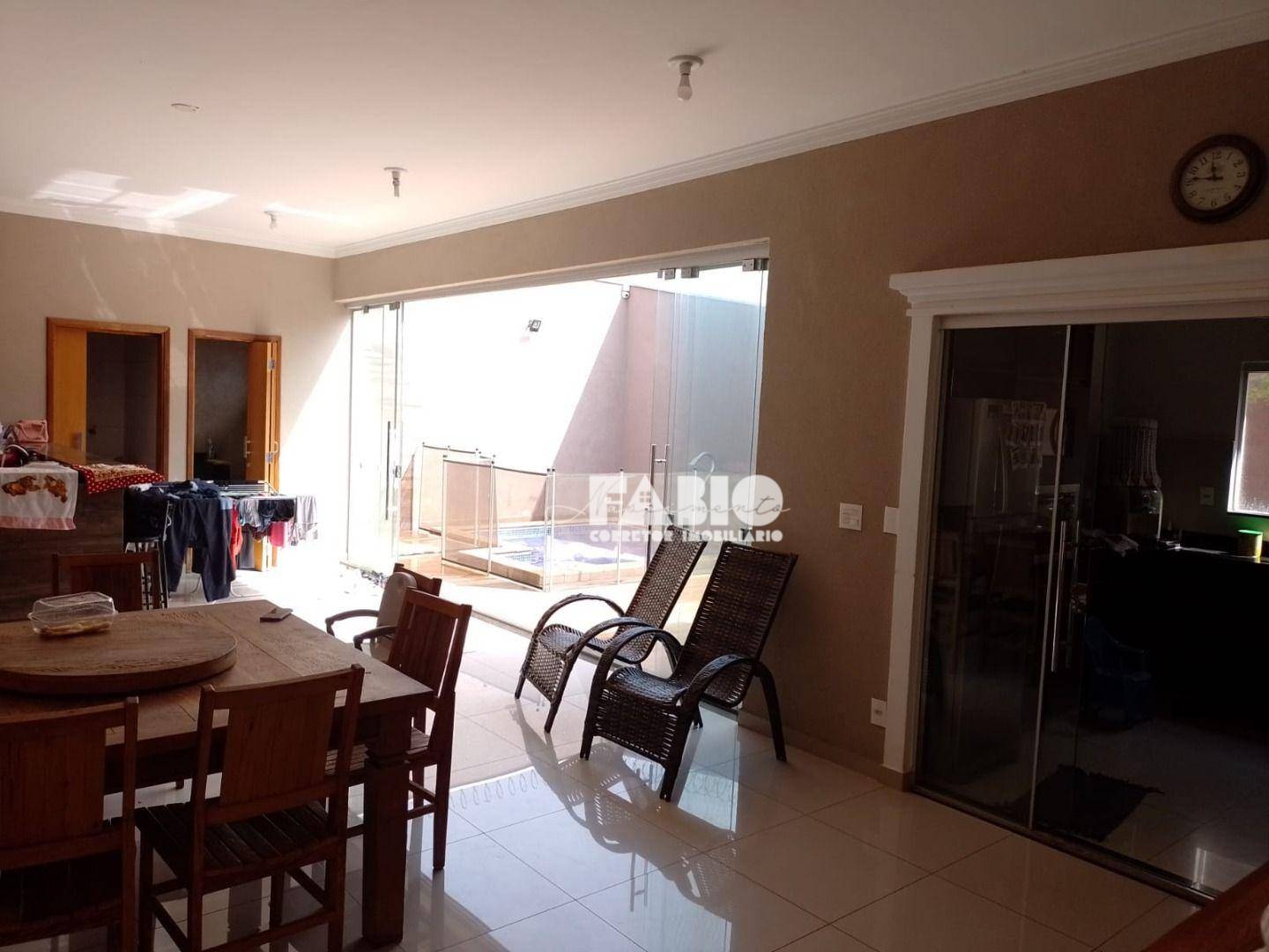 Casa à venda com 2 quartos, 140m² - Foto 27