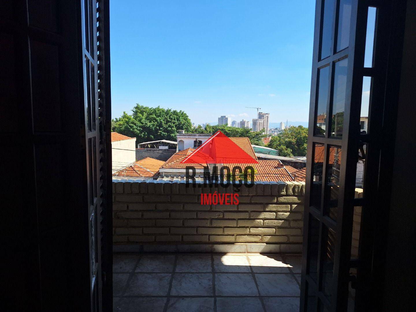 Sobrado à venda com 3 quartos, 220m² - Foto 4