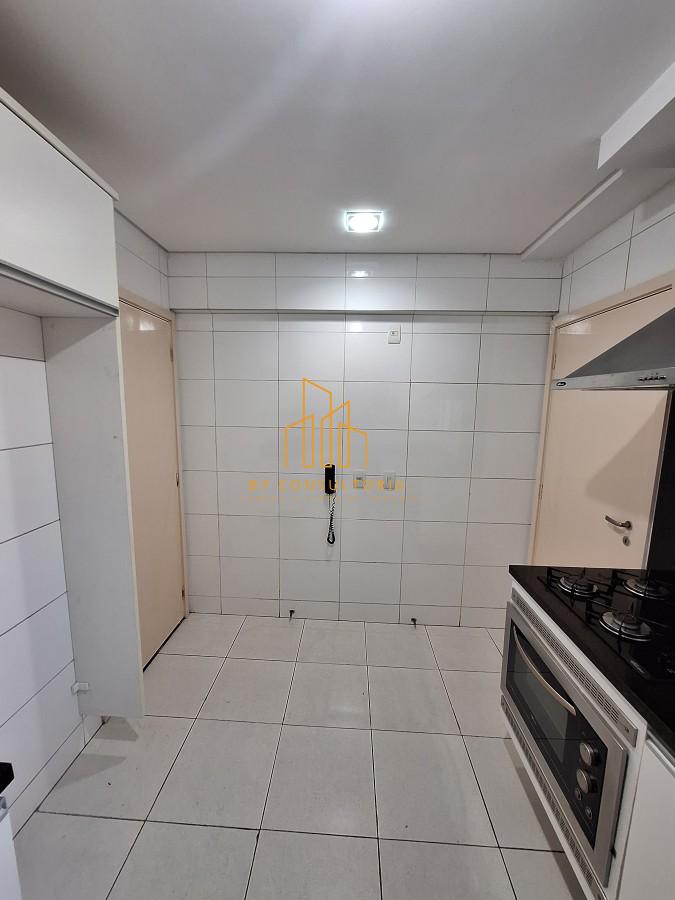 Apartamento para alugar com 2 quartos, 105m² - Foto 9