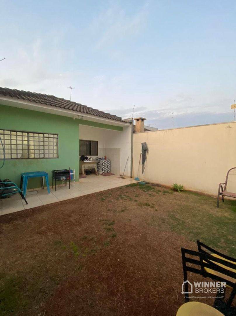 Casa à venda com 3 quartos, 82m² - Foto 13