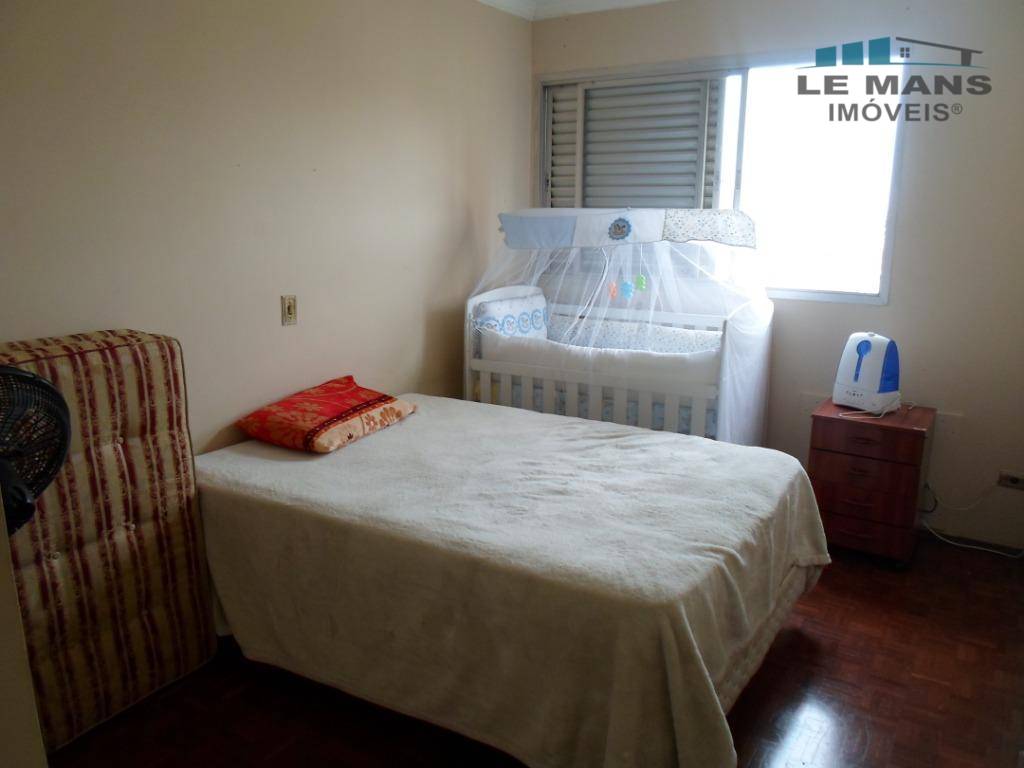 Apartamento à venda com 3 quartos, 101m² - Foto 11