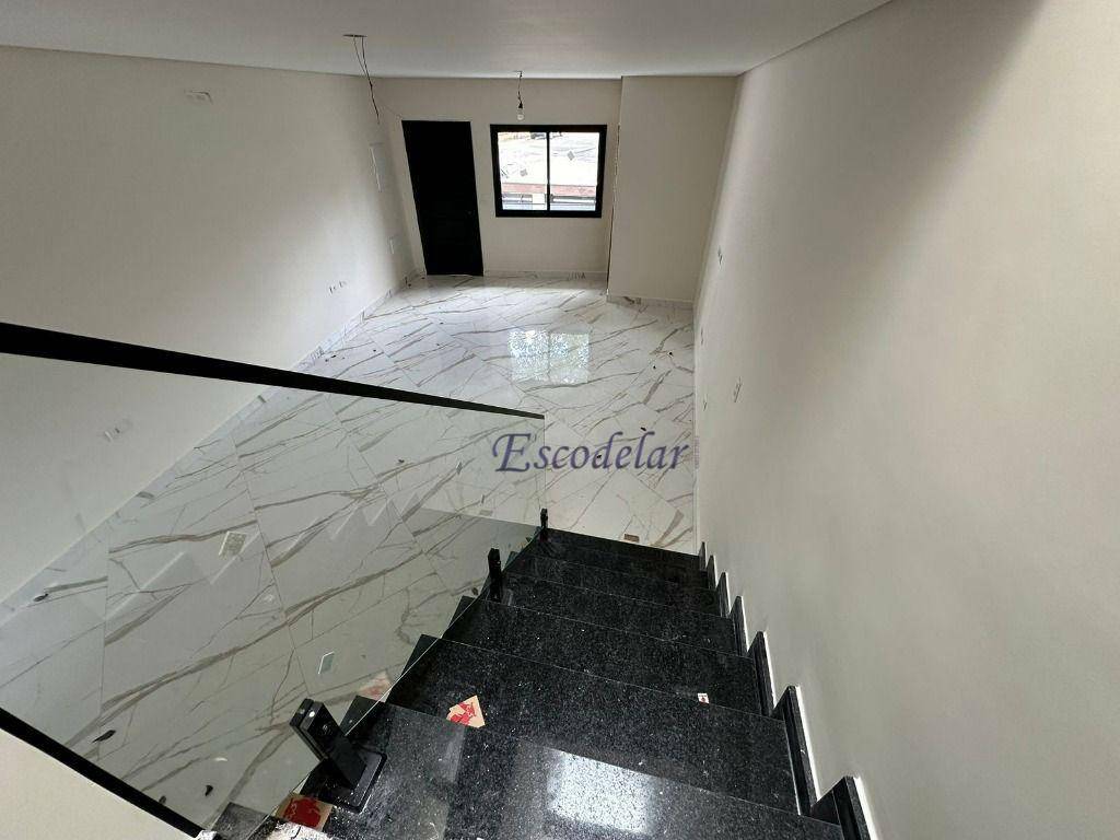 Sobrado à venda com 3 quartos, 200m² - Foto 2