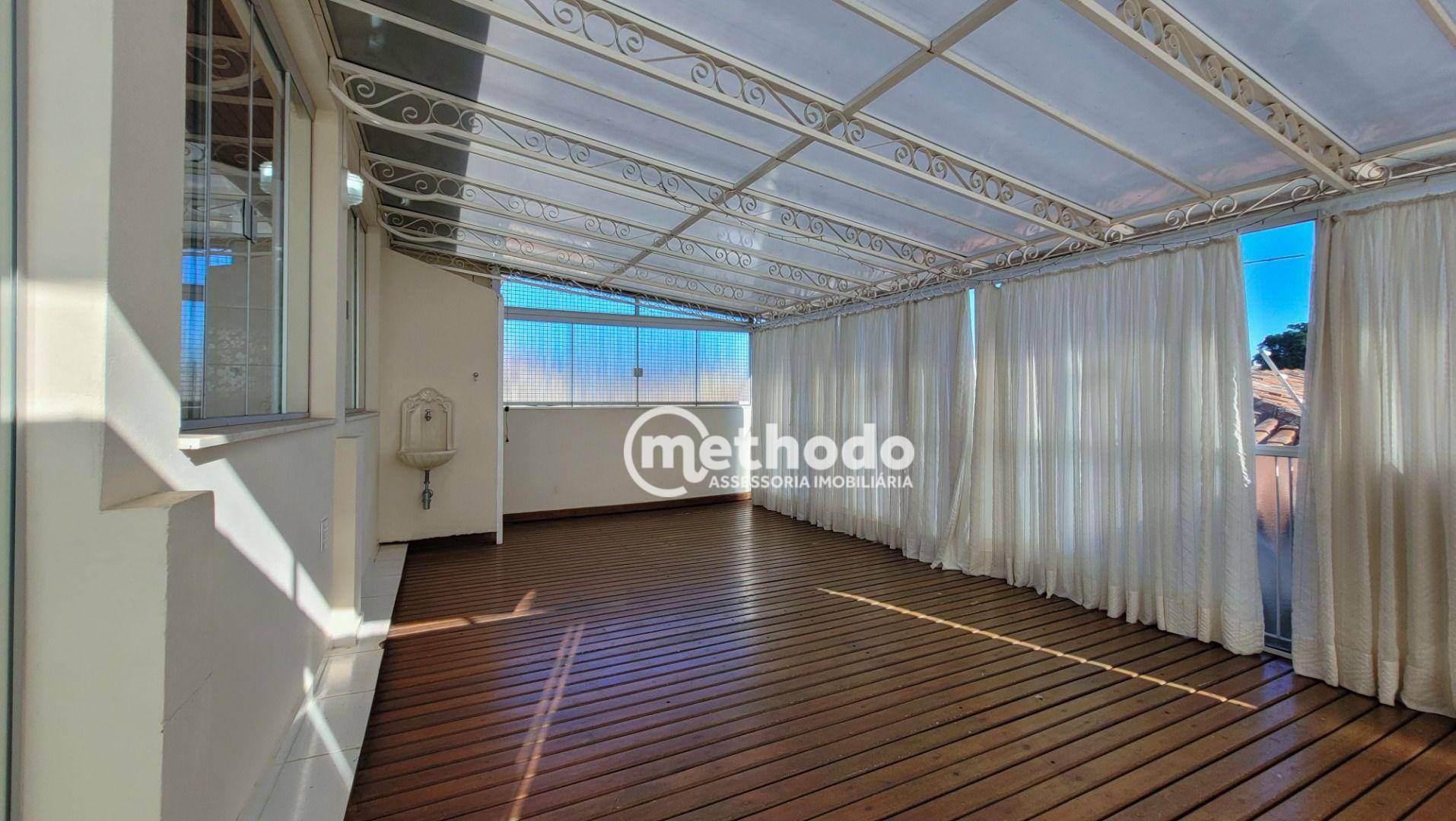 Casa à venda com 6 quartos, 250m² - Foto 22