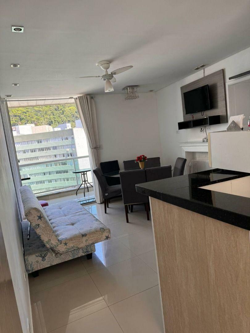 Apartamento à venda com 2 quartos, 68m² - Foto 6