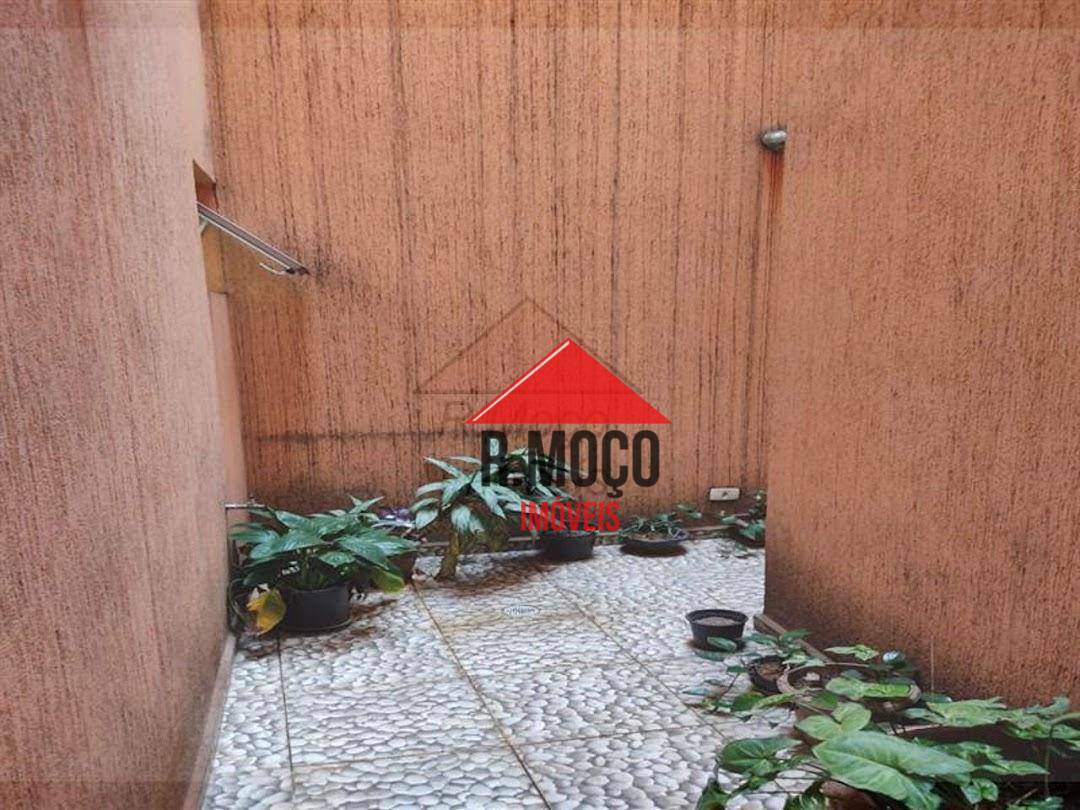 Sobrado à venda com 5 quartos, 240m² - Foto 42