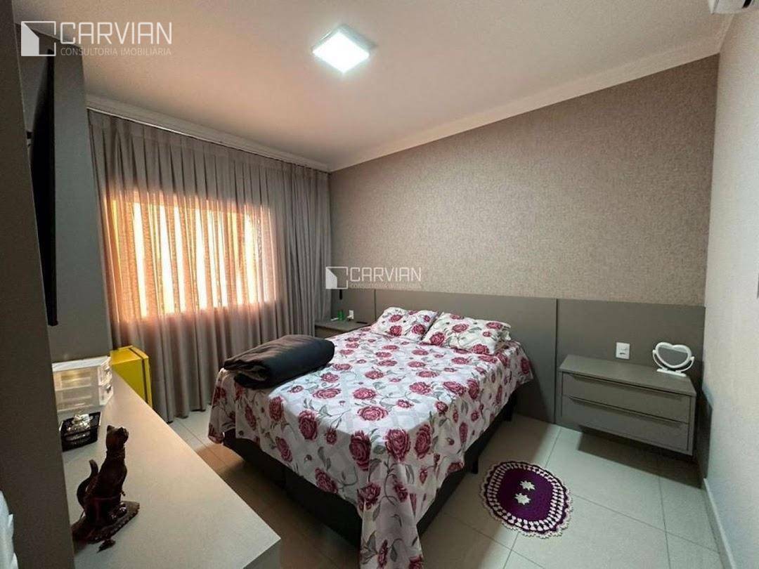 Apartamento à venda com 3 quartos, 195m² - Foto 10