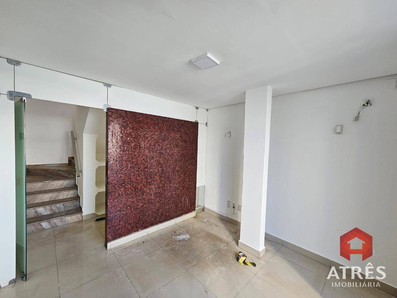 Sobrado para alugar com 4 quartos, 312m² - Foto 3