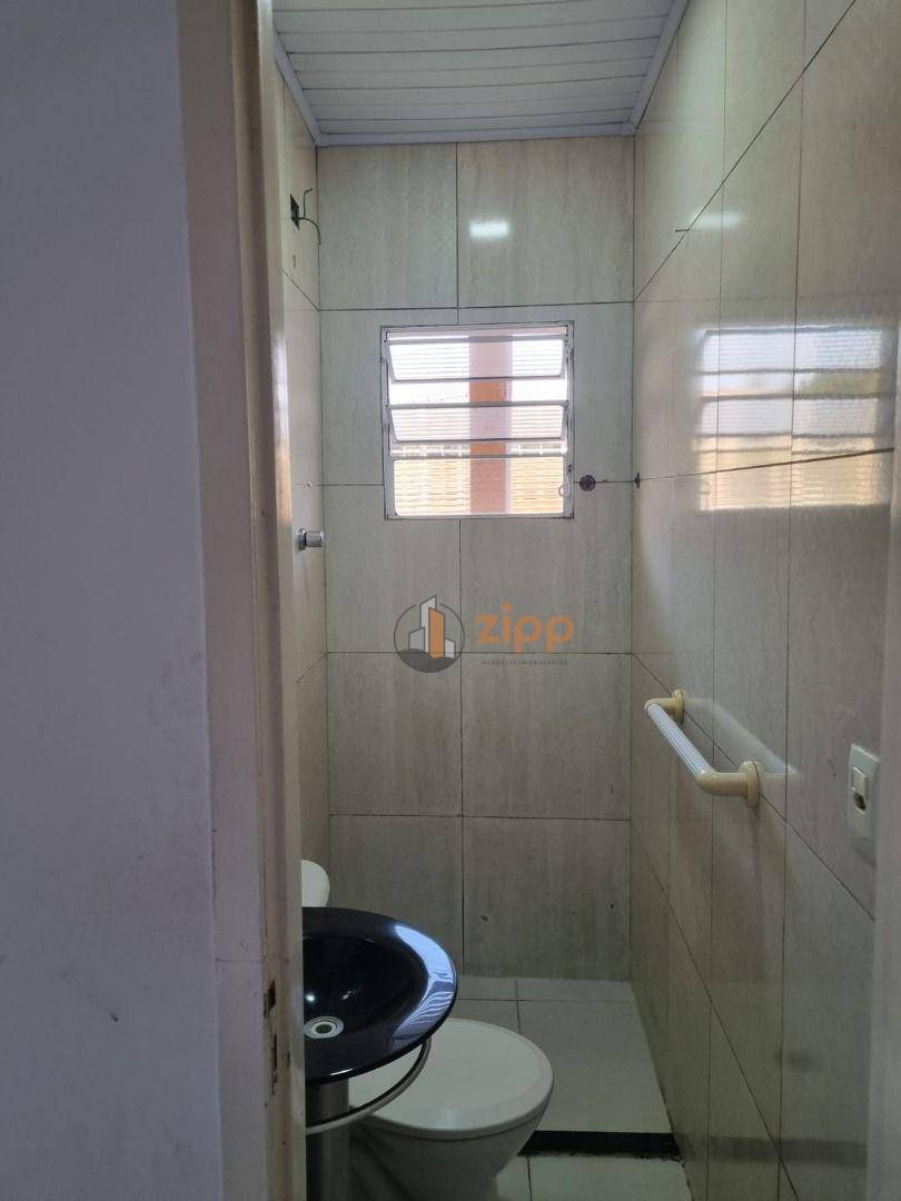 Casa para alugar com 2 quartos, 50m² - Foto 8