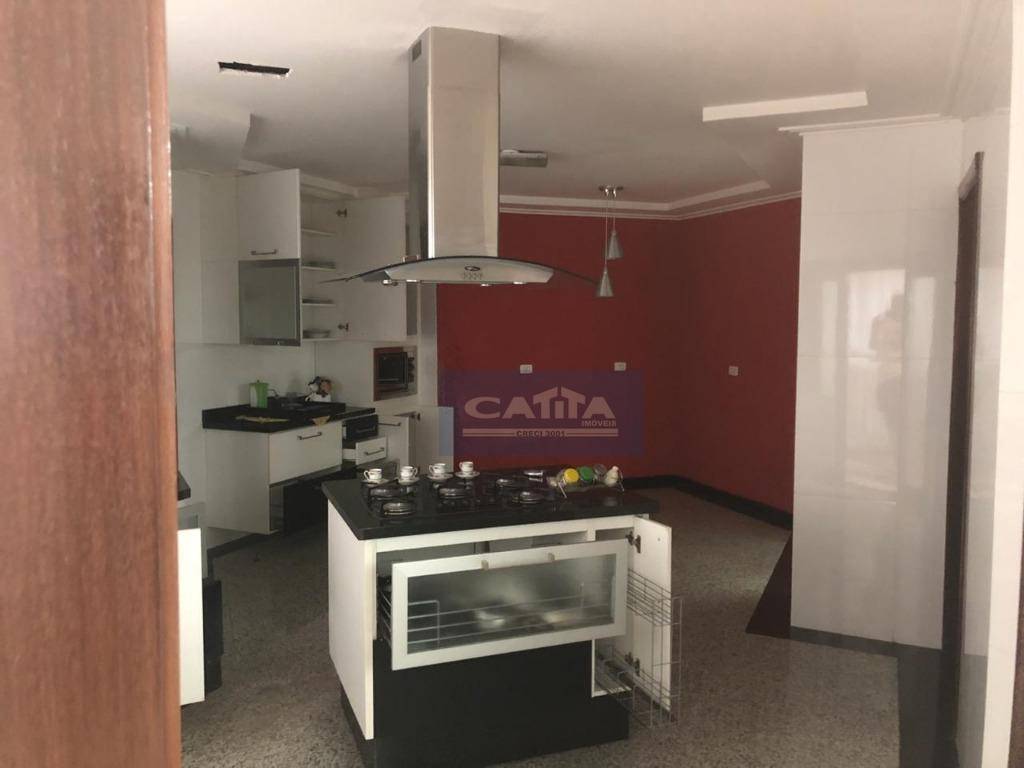 Sobrado à venda com 4 quartos, 534m² - Foto 2