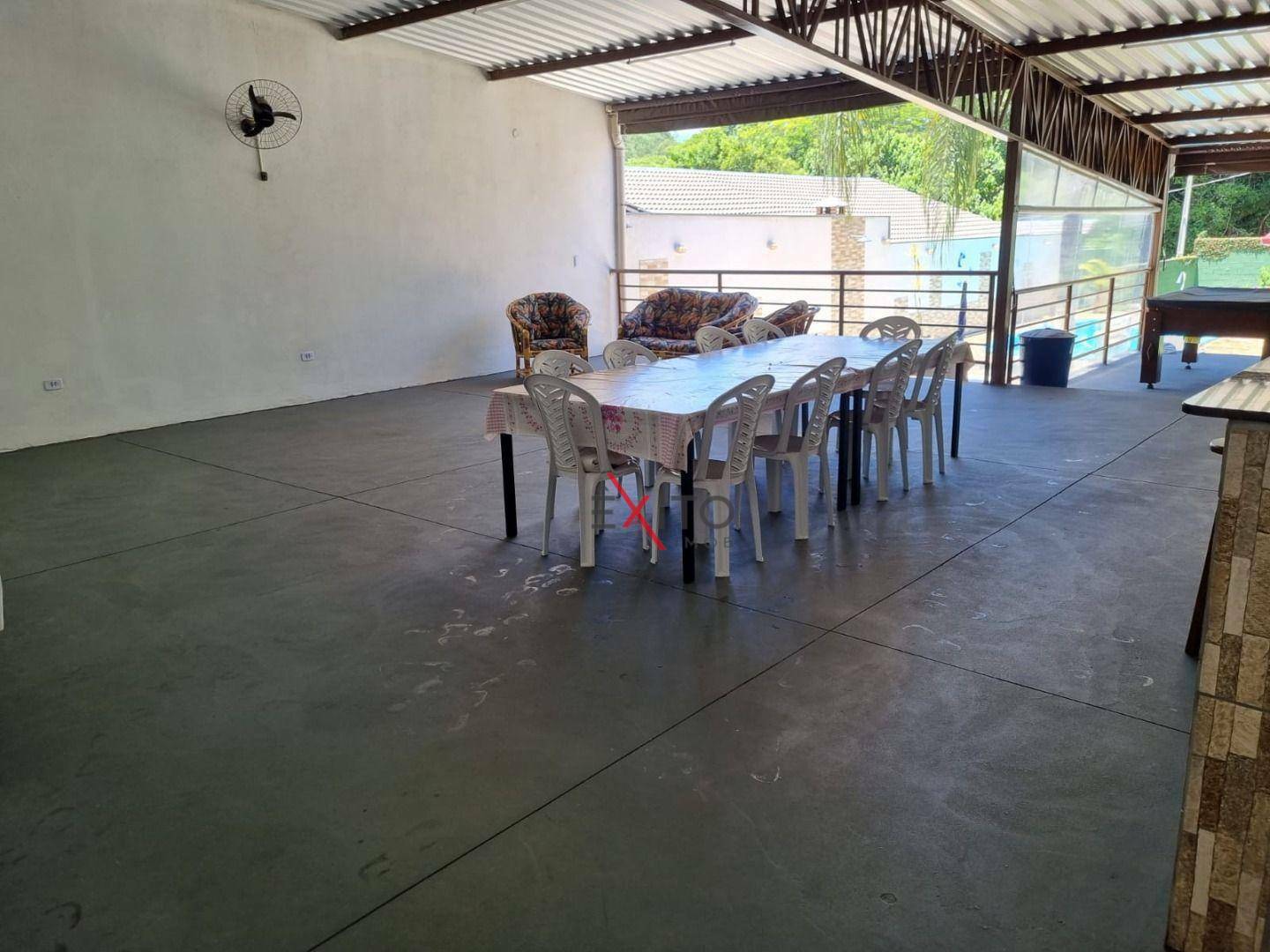 Chácara à venda com 4 quartos, 330m² - Foto 31