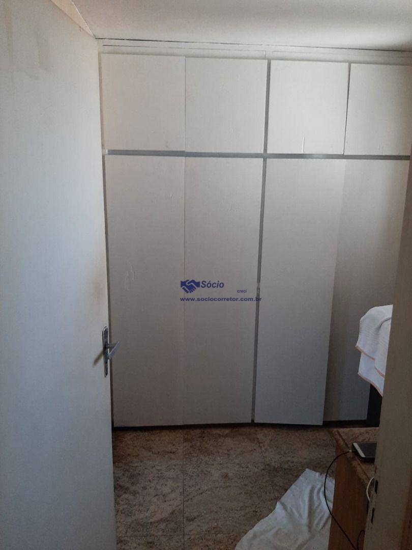 Sobrado à venda com 3 quartos, 300m² - Foto 16