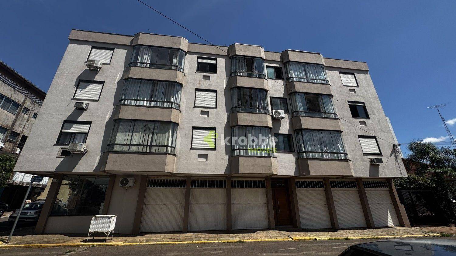 Apartamento à venda com 2 quartos, 80m² - Foto 1