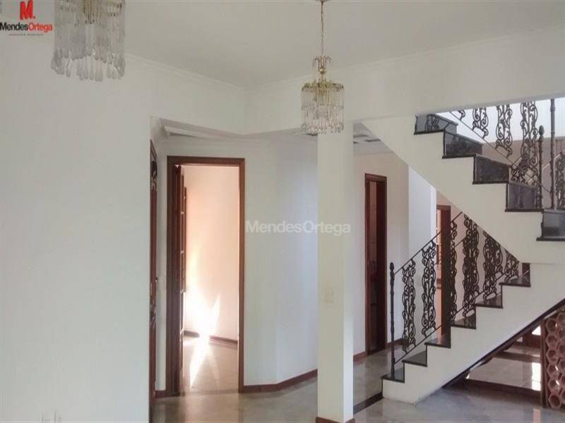 Casa de Condomínio para alugar com 3 quartos, 360m² - Foto 3