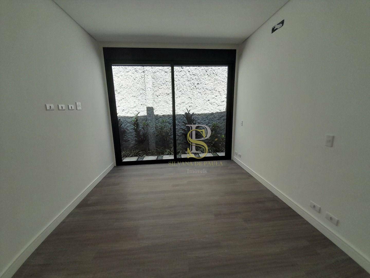 Casa à venda com 3 quartos, 235m² - Foto 18