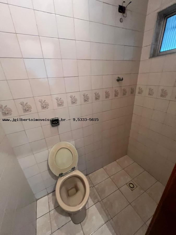 Casa à venda com 3 quartos, 200m² - Foto 19