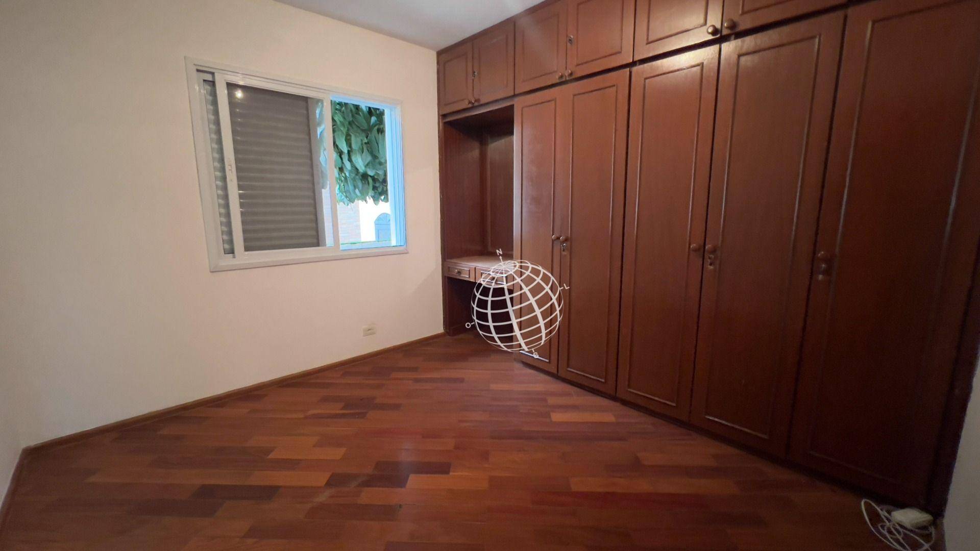 Casa à venda com 3 quartos, 302m² - Foto 28