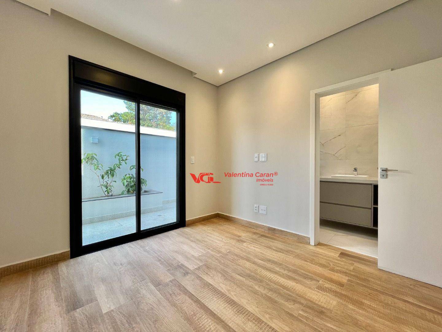 Casa de Condomínio à venda com 4 quartos, 315m² - Foto 21