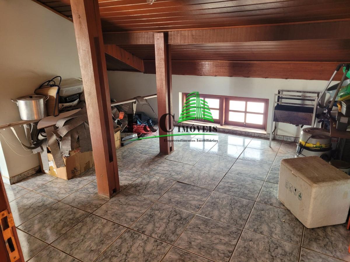 Sobrado à venda com 2 quartos, 200m² - Foto 19