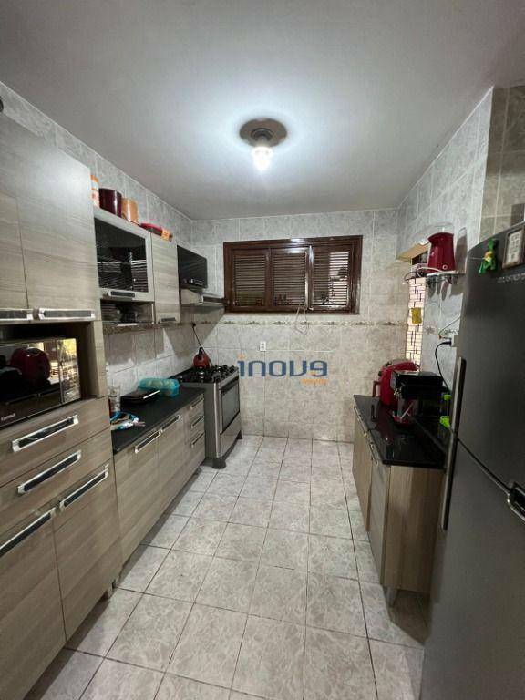 Casa à venda com 4 quartos, 160m² - Foto 14