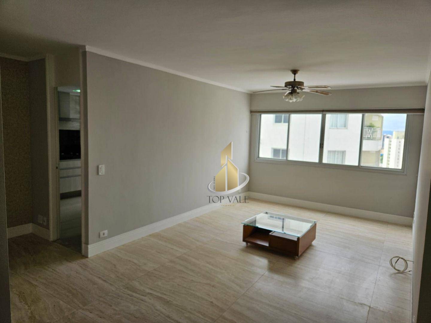 Apartamento à venda com 3 quartos, 118m² - Foto 1