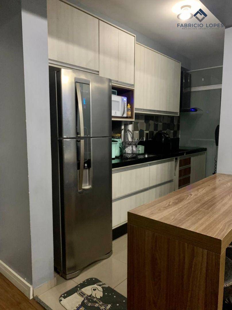 Apartamento à venda com 3 quartos, 95m² - Foto 2