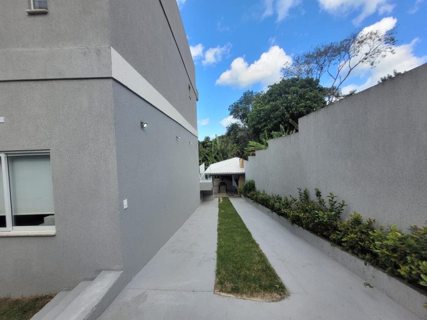 Casa de Condomínio à venda com 4 quartos, 220m² - Foto 58