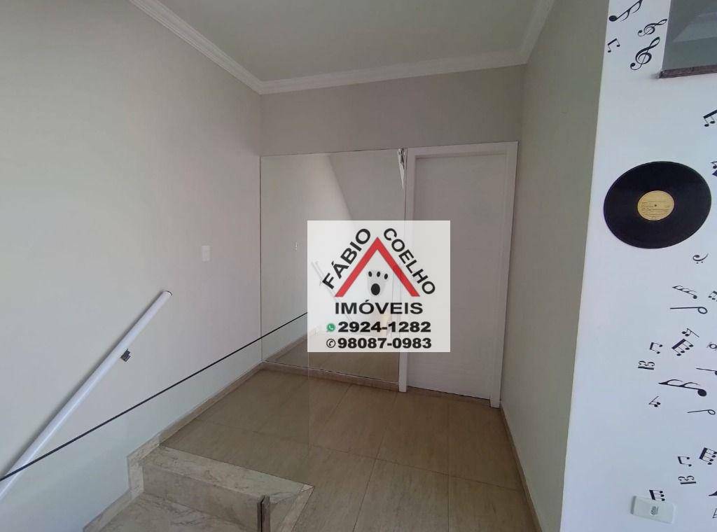 Sobrado à venda com 2 quartos, 229m² - Foto 36