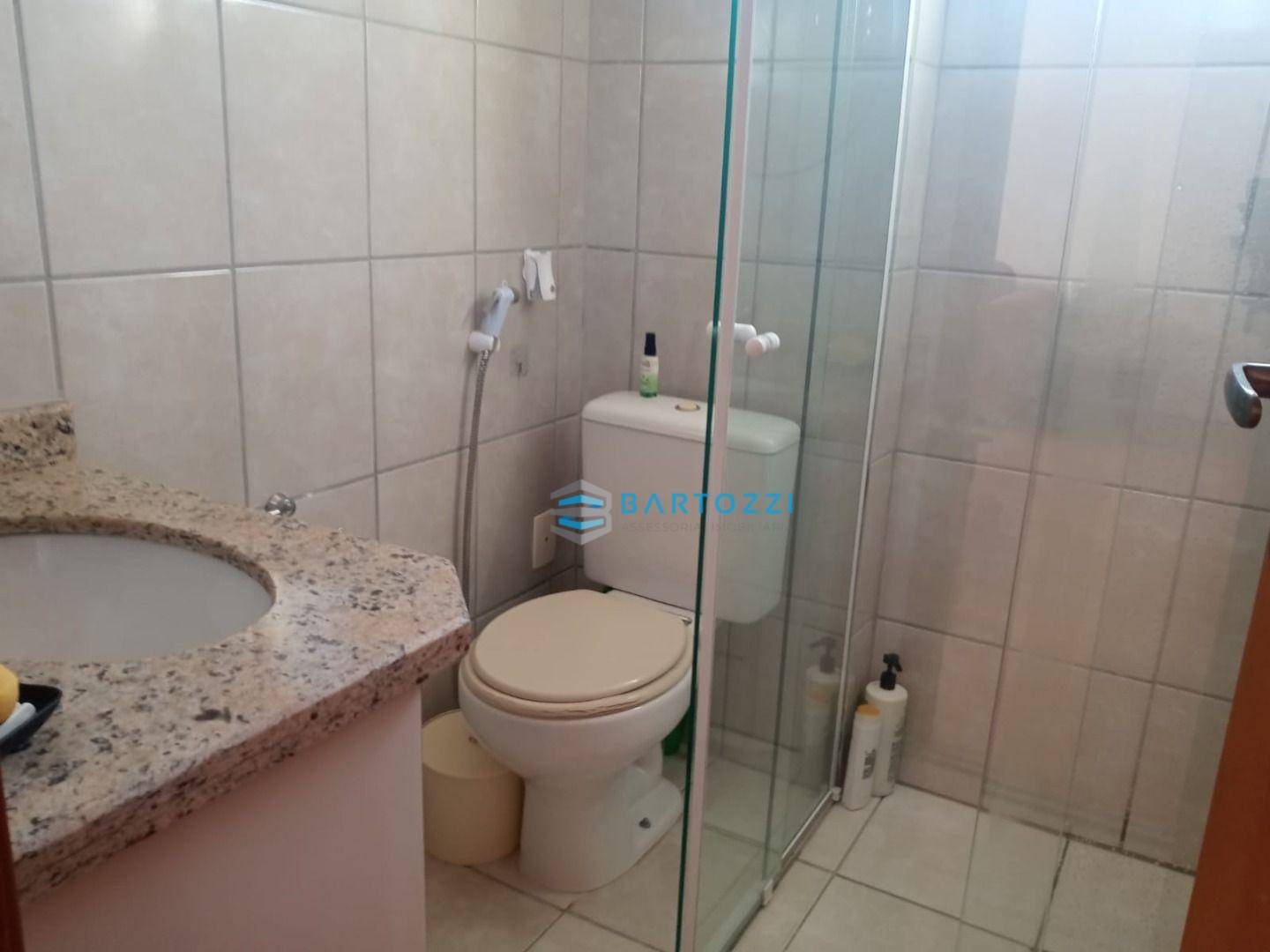 Apartamento à venda com 2 quartos, 70m² - Foto 19