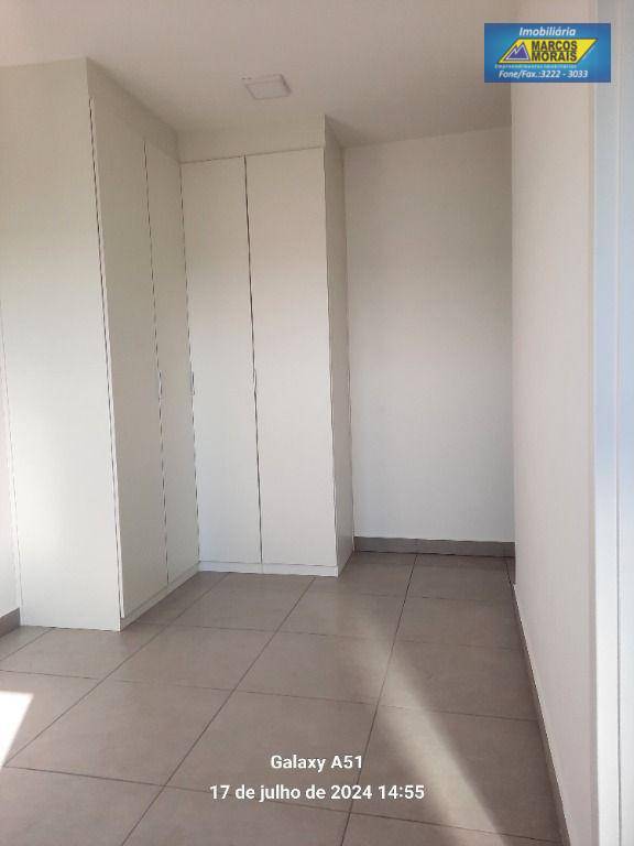 Apartamento para alugar com 3 quartos, 125m² - Foto 21