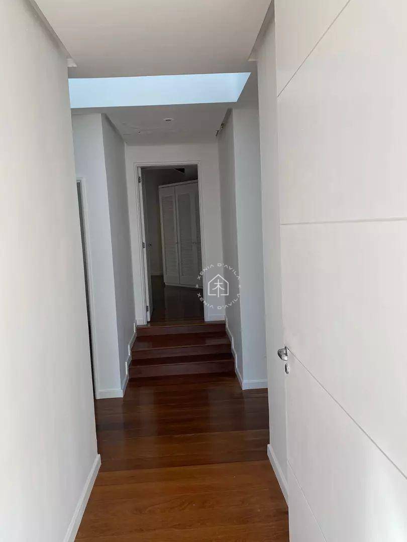 Casa de Condomínio à venda com 4 quartos, 480m² - Foto 10