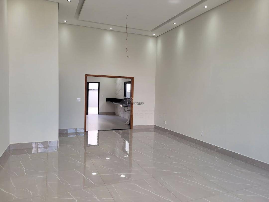 Casa à venda com 3 quartos, 300m² - Foto 5