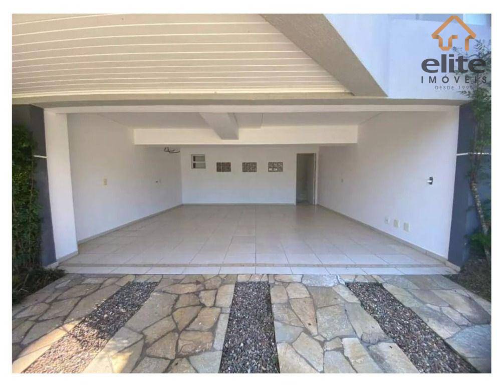 Casa de Condomínio à venda e aluguel com 3 quartos, 350m² - Foto 25