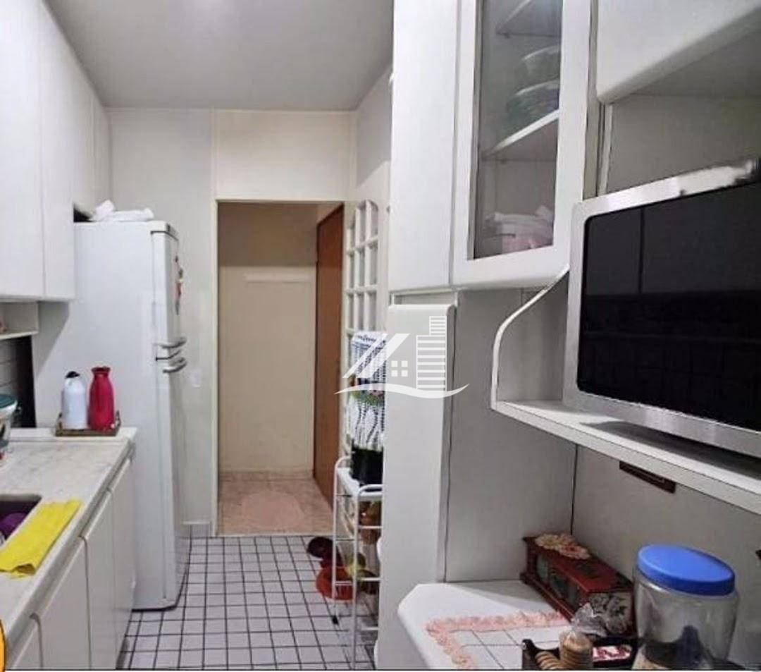 Apartamento à venda com 3 quartos, 65m² - Foto 11