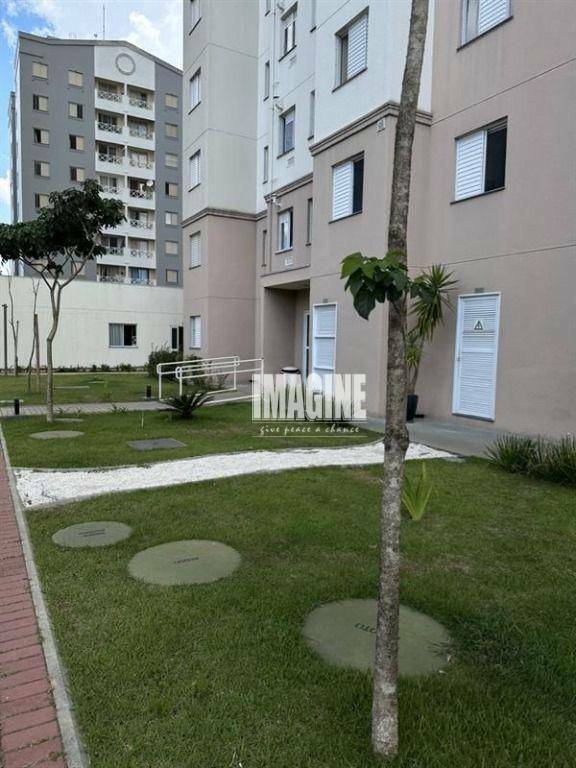 Apartamento à venda com 2 quartos, 40m² - Foto 18