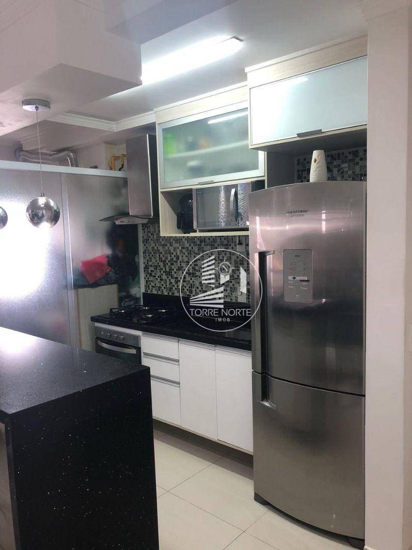 Apartamento à venda com 2 quartos, 65m² - Foto 3