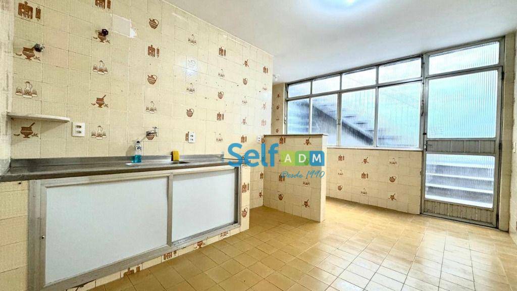 Apartamento para alugar com 3 quartos, 105m² - Foto 11