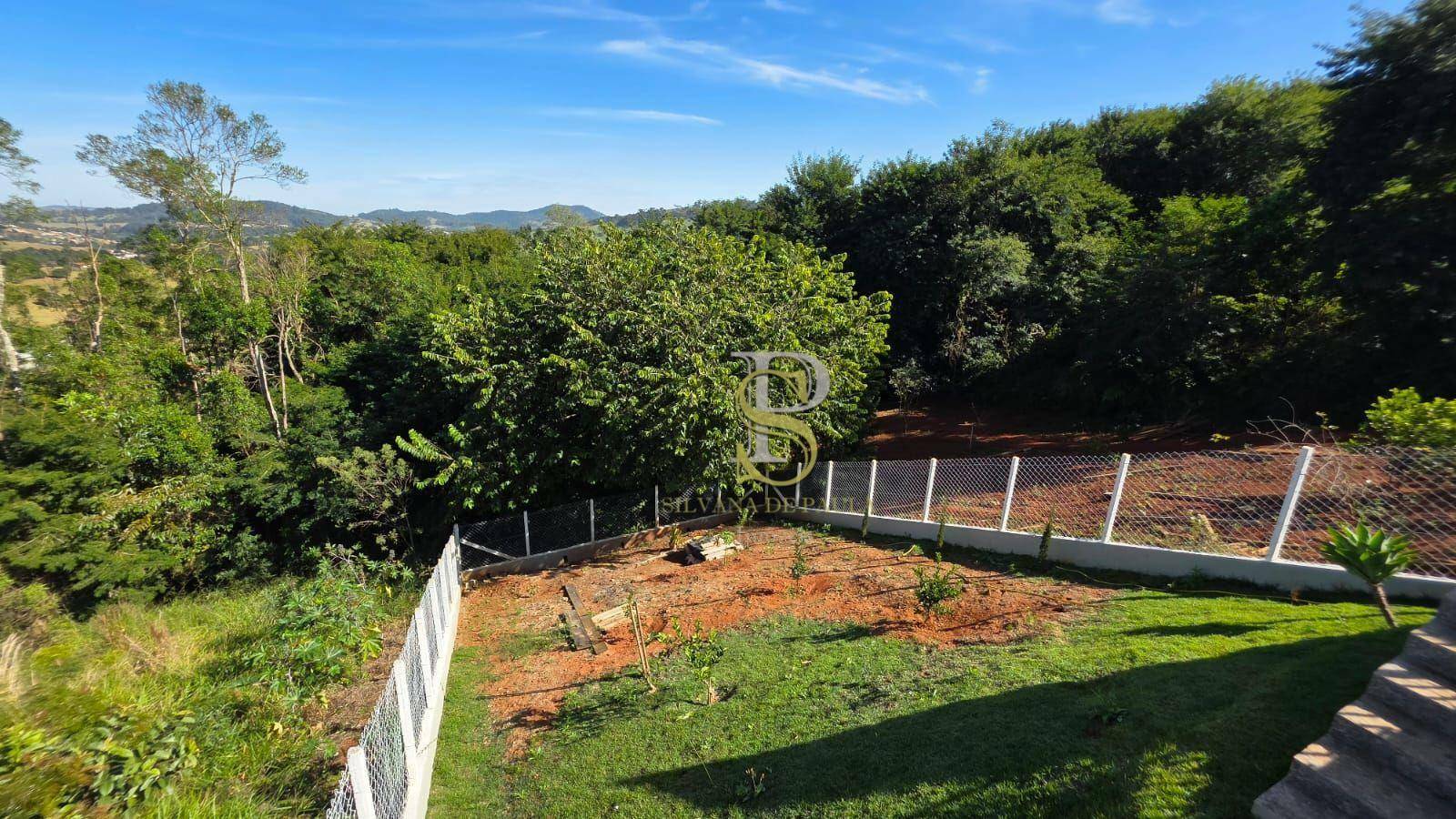 Casa à venda com 4 quartos, 250m² - Foto 21