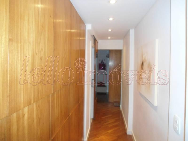 Apartamento à venda com 4 quartos, 210m² - Foto 13