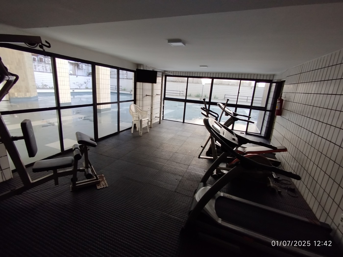Apartamento para alugar com 3 quartos, 197m² - Foto 9