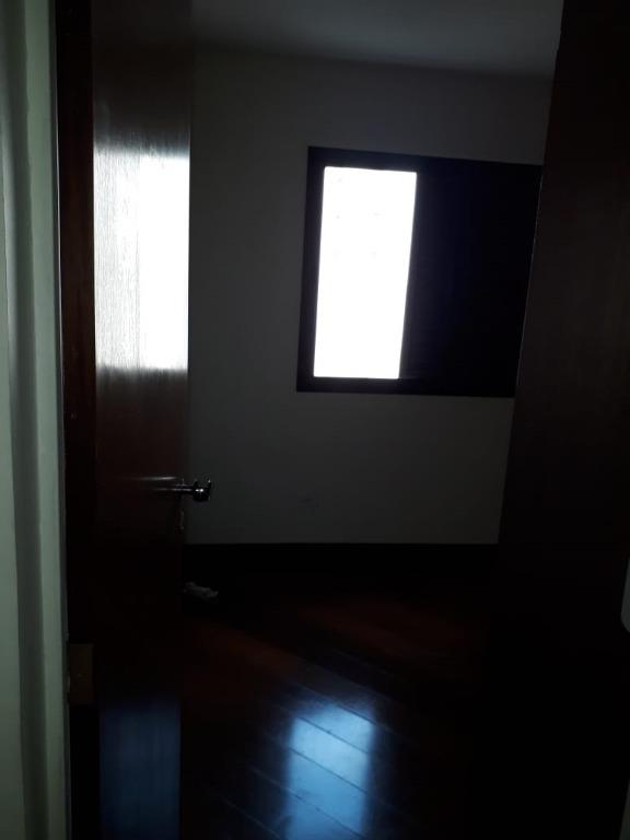 Apartamento à venda com 3 quartos, 95m² - Foto 8