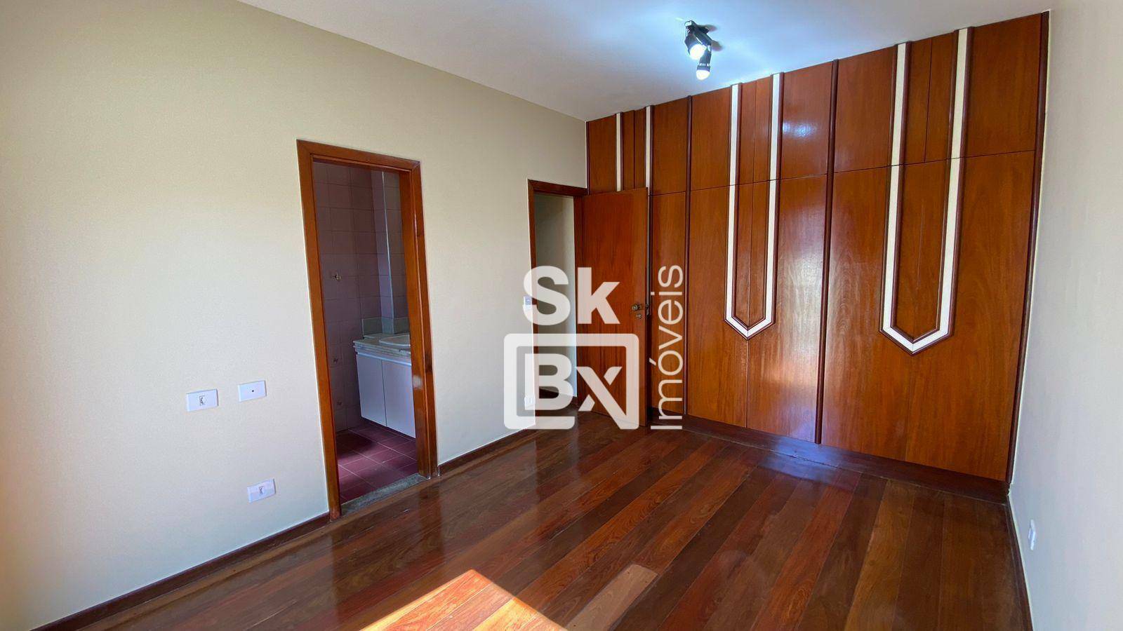 Casa à venda com 5 quartos, 430m² - Foto 35