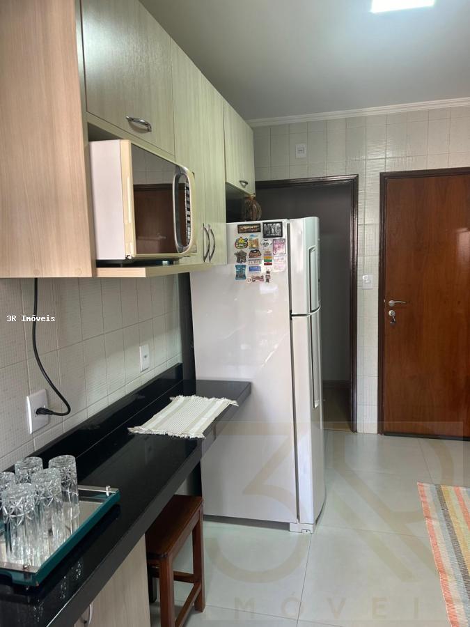 Apartamento à venda com 3 quartos, 93m² - Foto 47