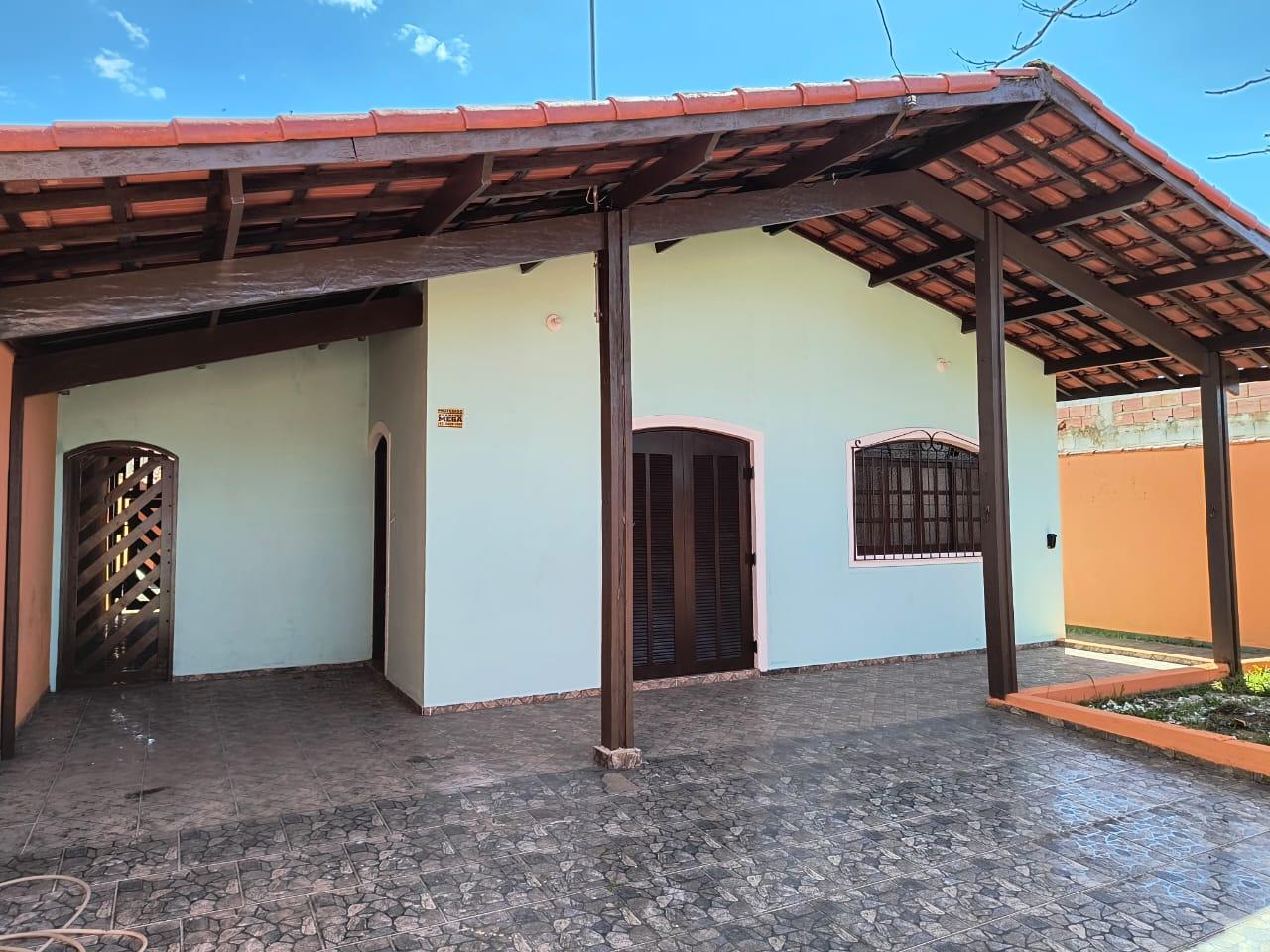 Casa à venda com 3 quartos, 360m² - Foto 1